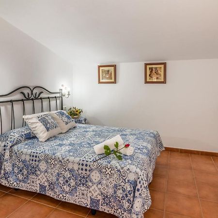 Апартаменты Casa Micolau Бесейте Экстерьер фото